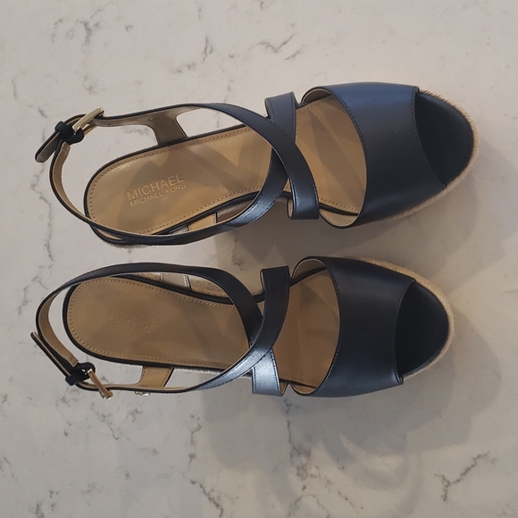 Authentic Michael Kors Wedges - Picture 5 of 9